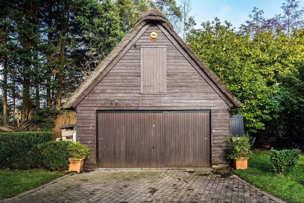 Additional image 27 of 5 bed detached house for saleAndwell Lane, Andwell, Hook, Hampshire RG27