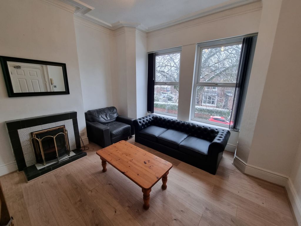 Property photo 3 of 7 Gallery