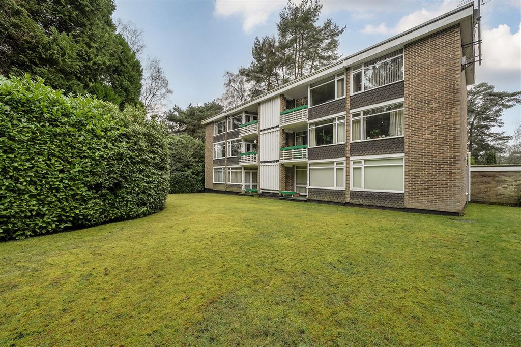 Property photo 1 of 20 1416747-3-69972471A985F.Jpg