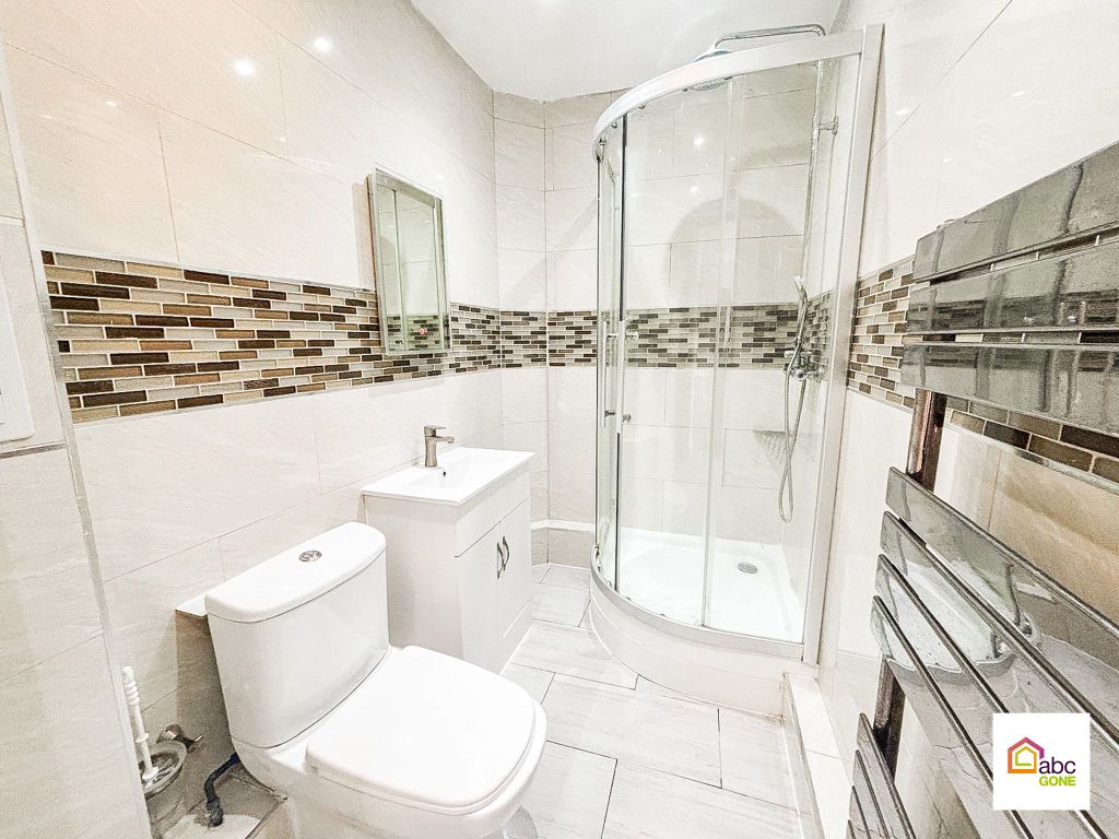 Property photo 3 of 3