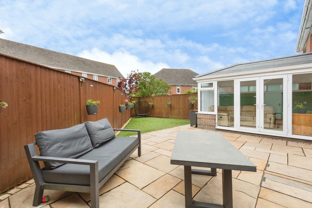 Property photo 2 of 18 Pbox-Img.Jpg