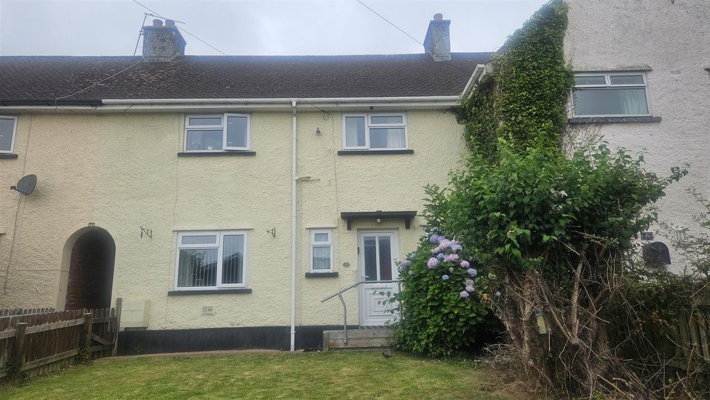 Property photo 1 of 14 8 Pentwyn 14.Jpg