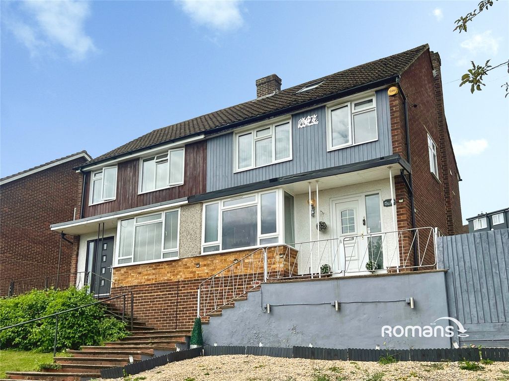 Property photo 1 of 16 Picture No. 11