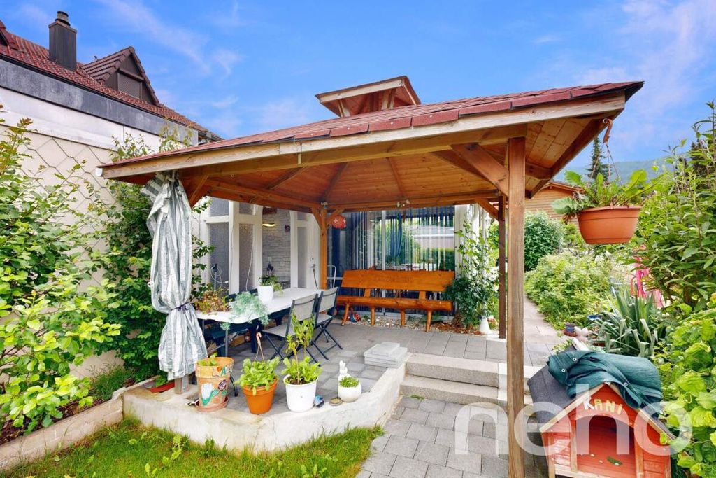 Property photo 2 of 13