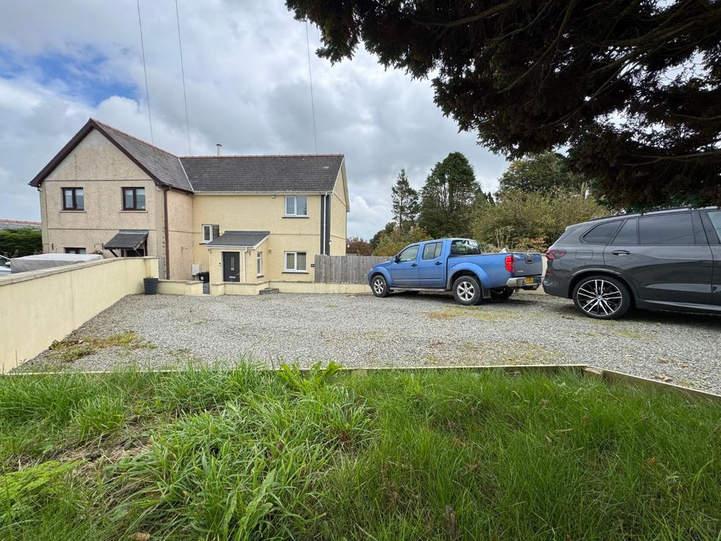 Property photo 1 of 31