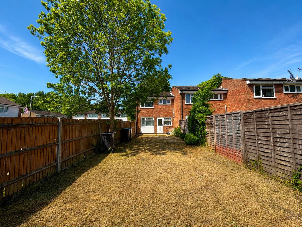 Property photo 3 of 16 03Ebe9E9-82Cb-44F8-9125-9Cdf20008cd7.Png