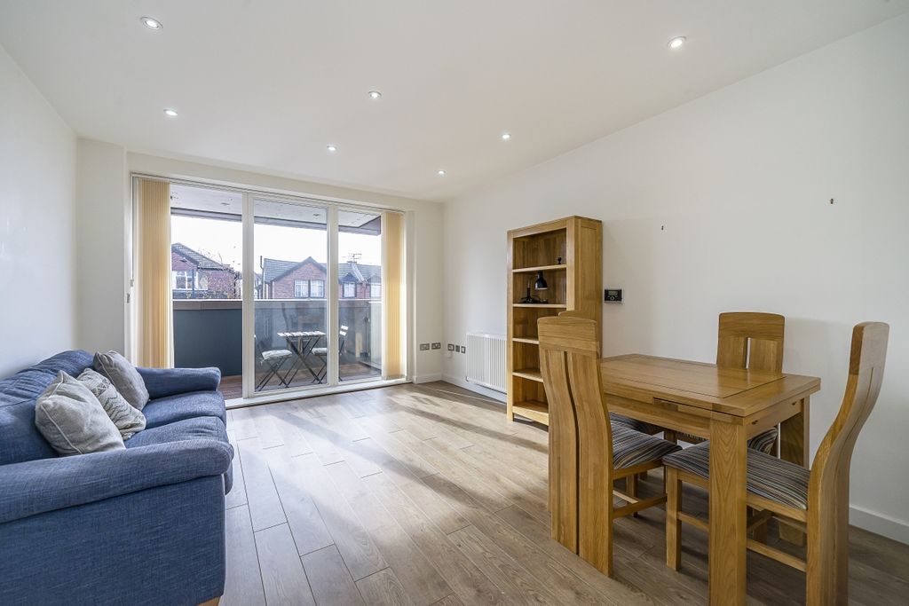 Property photo 2 of 18 8-Electric-House-007