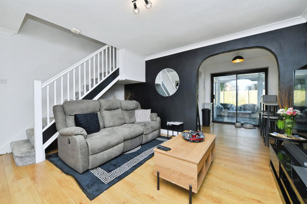 Property photo 3 of 17