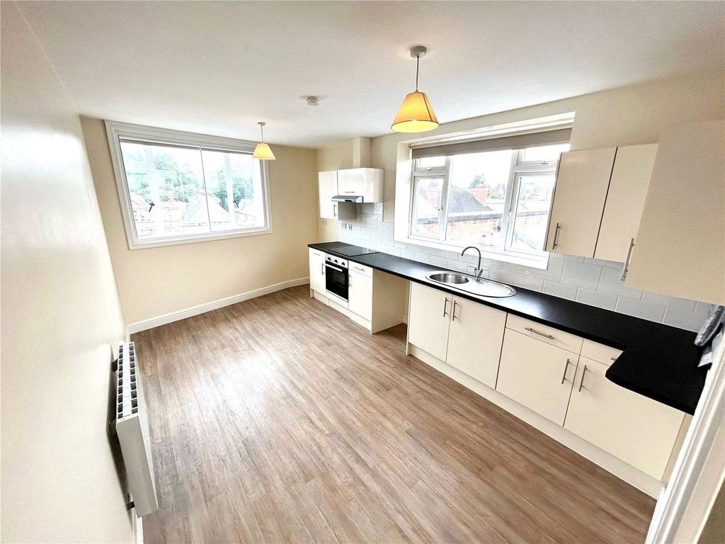Property photo 2 of 8 Kitchen