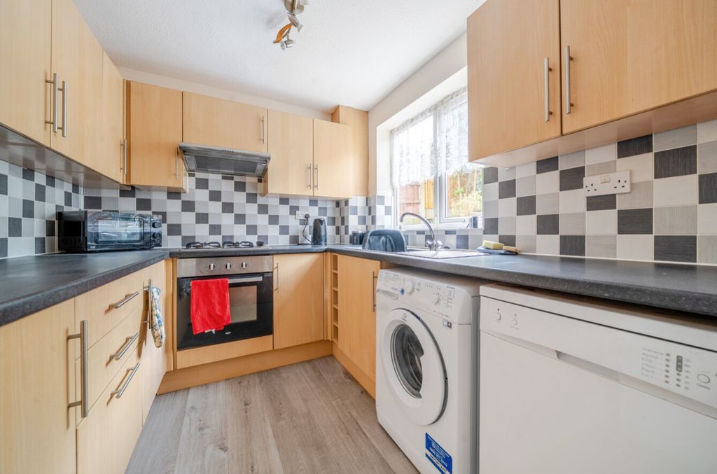 Property photo 2 of 19 1325436-14-68764d6Ae59B0
