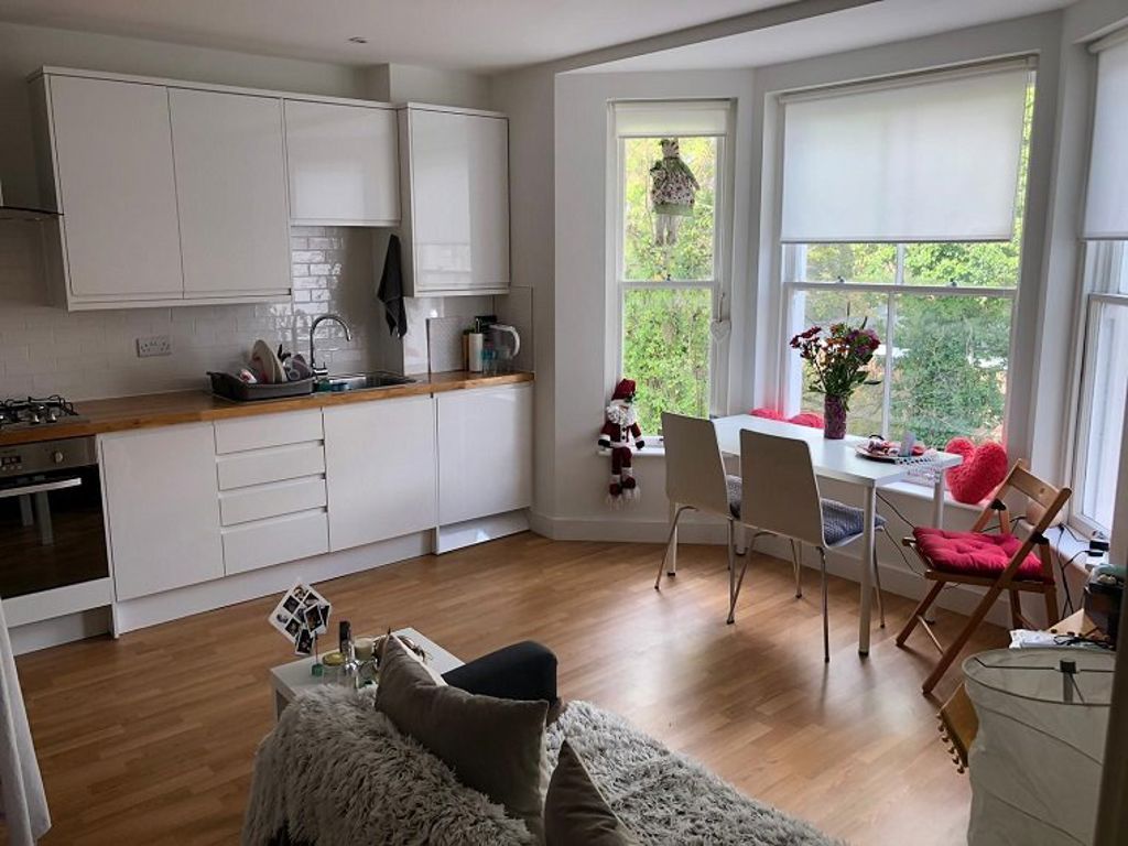 Property photo 1 of 3