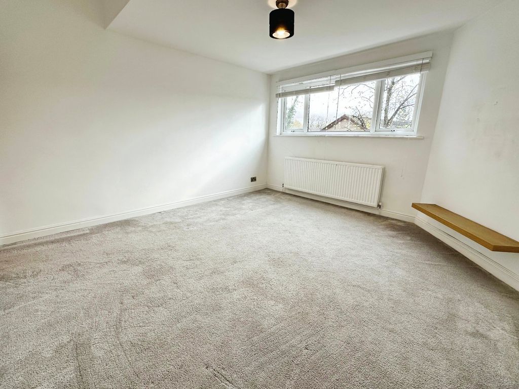 Property photo 3 of 8 Picture No. 24