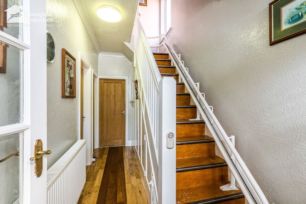 Property photo 2 of 18 Image 1