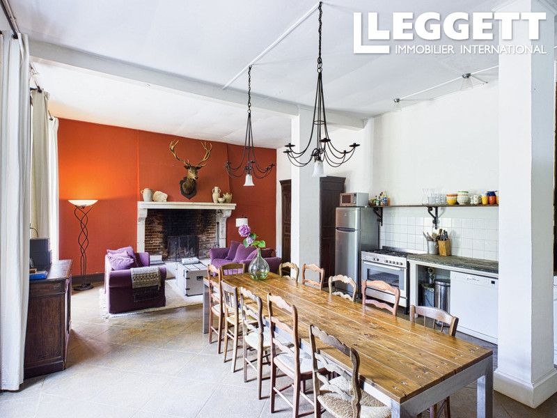 Property photo 3 of 10