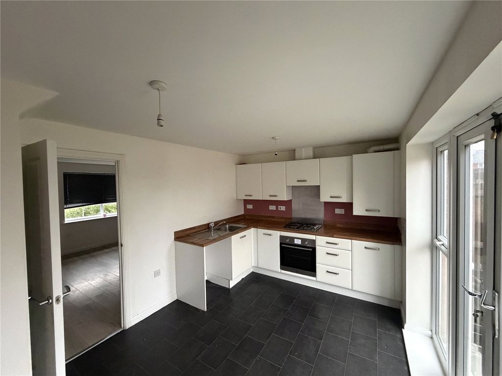 Property photo 3 of 7 Picture No. 19