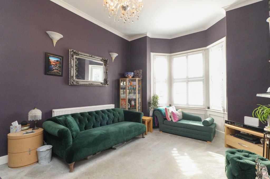 Property photo 3 of 20 Picture 3