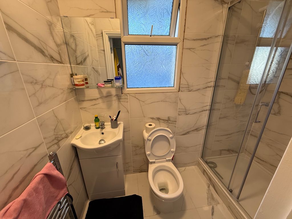 Property photo 3 of 3
