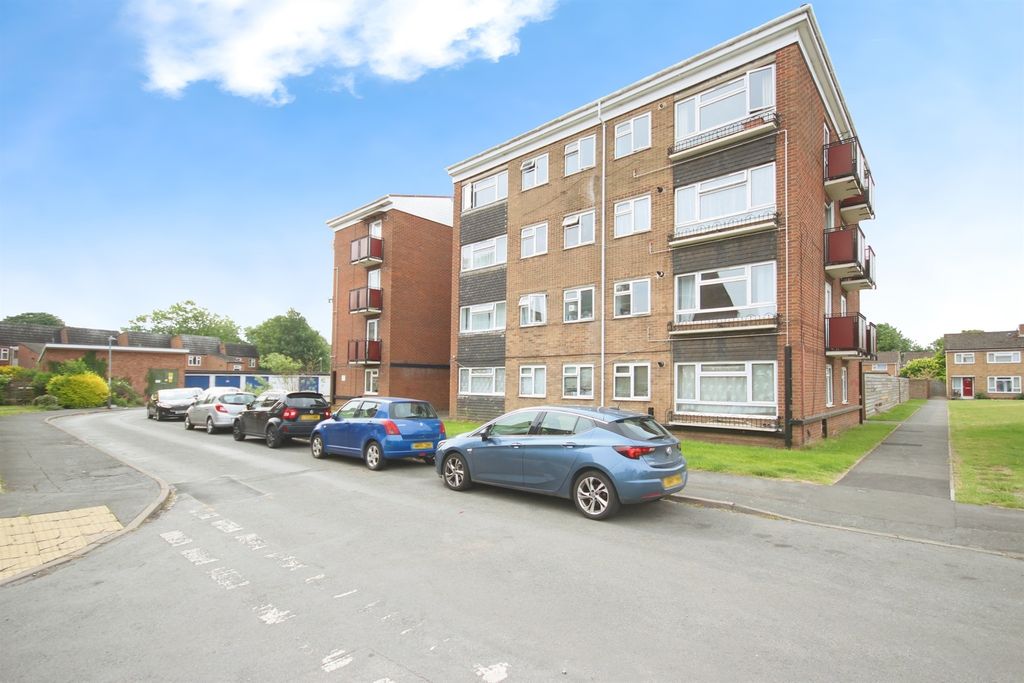 Property photo 1 of 11