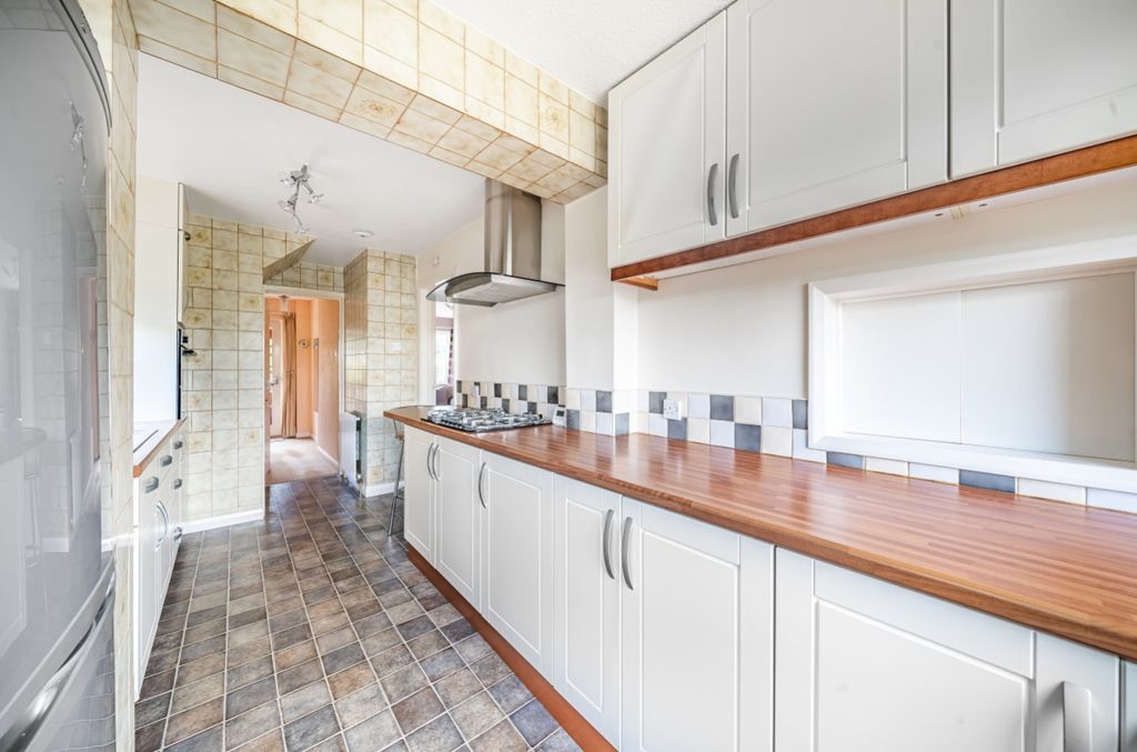 Property photo 2 of 17 Kitchen B
