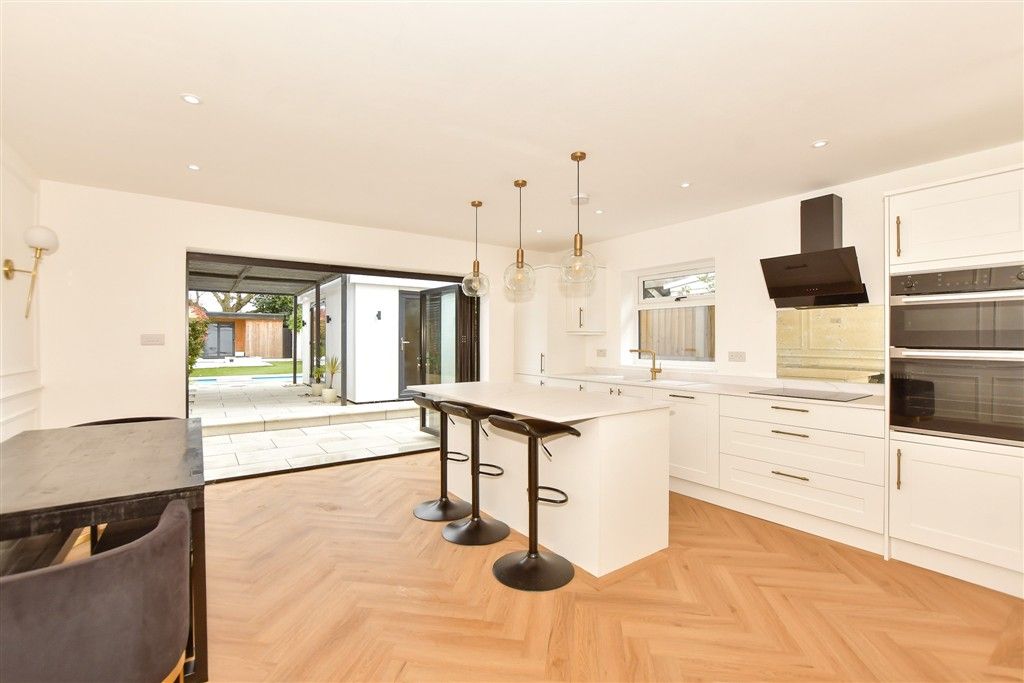 Property photo 3 of 21 Kitchen/ Diner