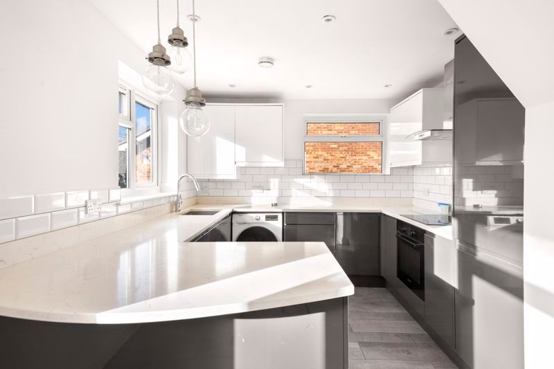 Property photo 2 of 14 Photo 10