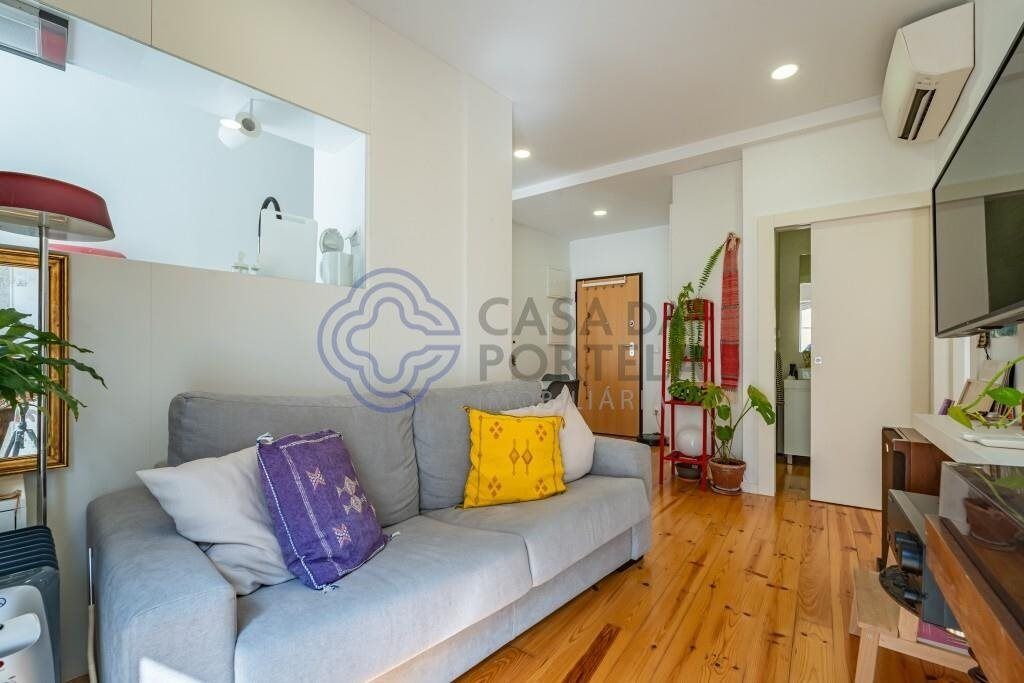 Property photo 3 of 25