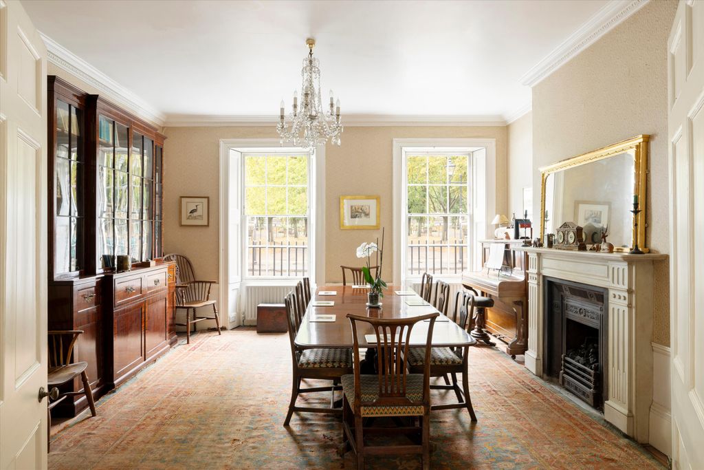 Property photo 2 of 23 Image