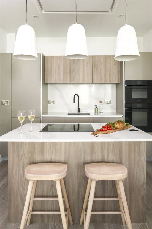 Additional image 6 of 3 bed flat for salePentire Avenue, Newquay, Cornwall TR7