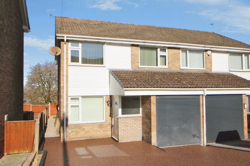 Property photo 1 of 10 Picture No. 12