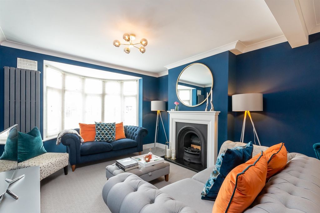 Property photo 3 of 21 Lounge Dining Room