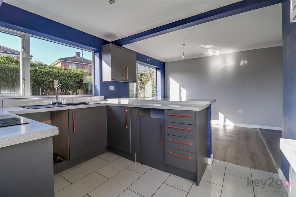 Property photo 2 of 22 Img_3591-Img_3593.Jpg