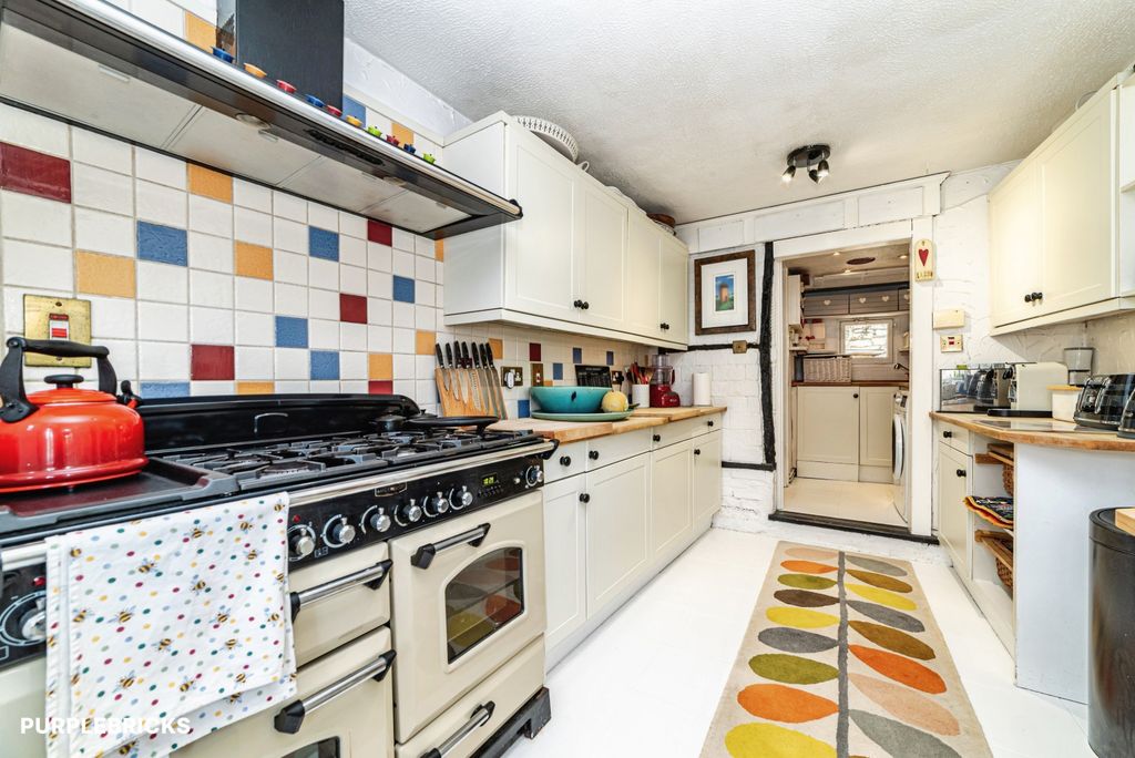Property photo 1 of 46
