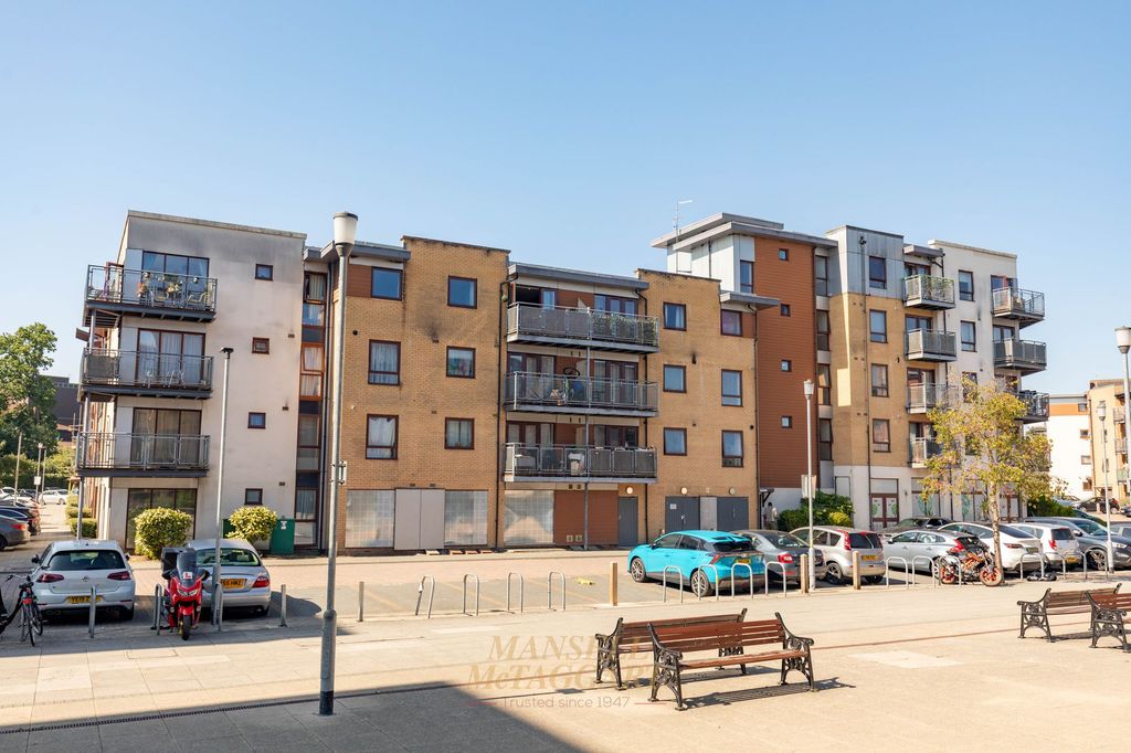 Property photo 3 of 15