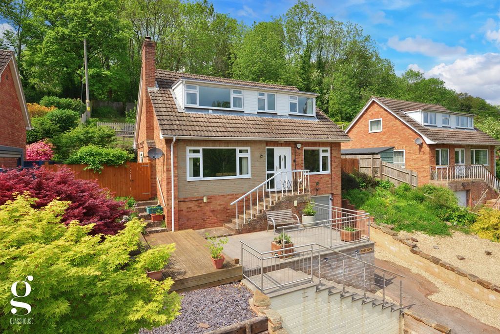 Property photo 1 of 38