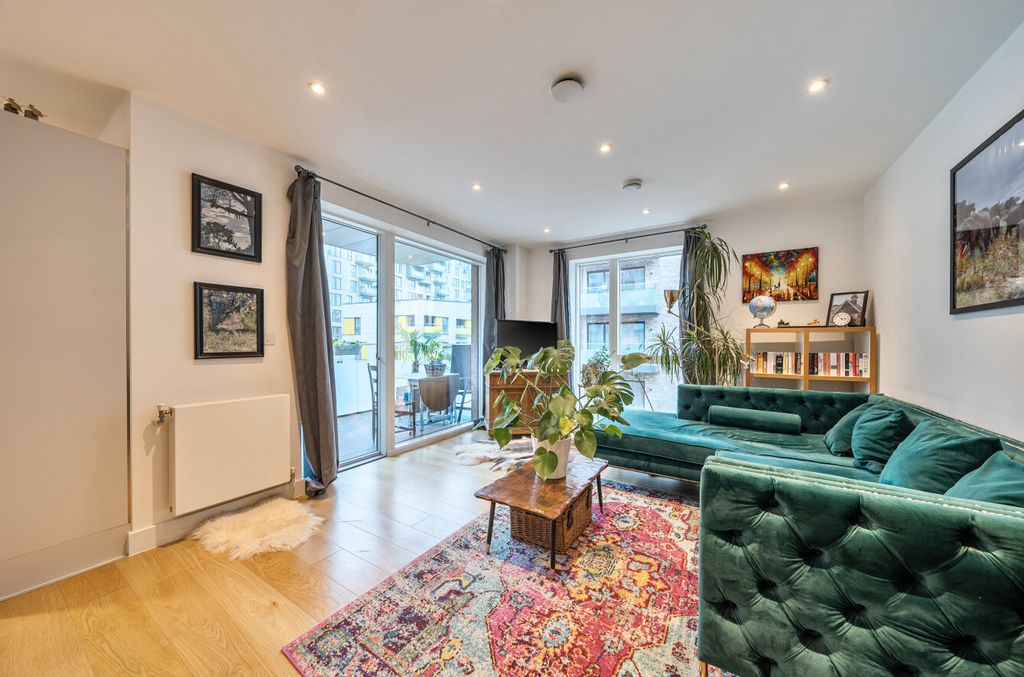 Property photo 2 of 15 1422633-10-69Aabb...