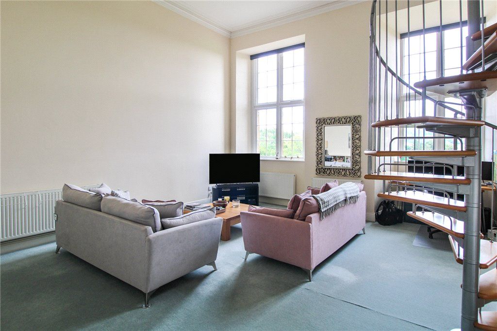 Property photo 3 of 17 Living Area