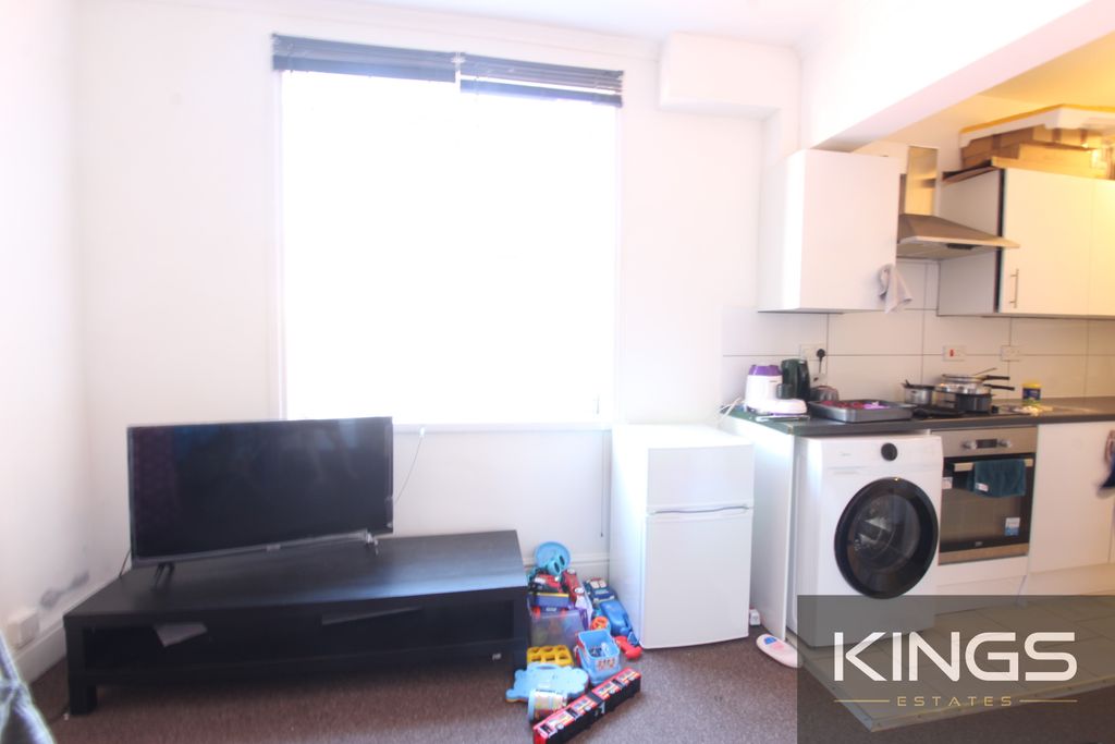 Property photo 2 of 5