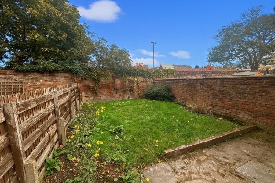 Property photo 2 of 8