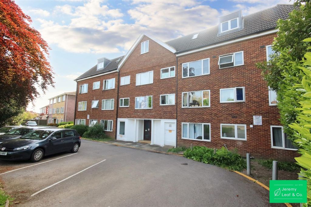 Property photo 2 of 6