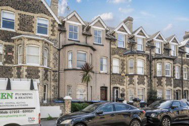 Property photo 1 of 1