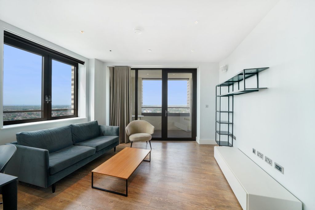 Property photo 3 of 29