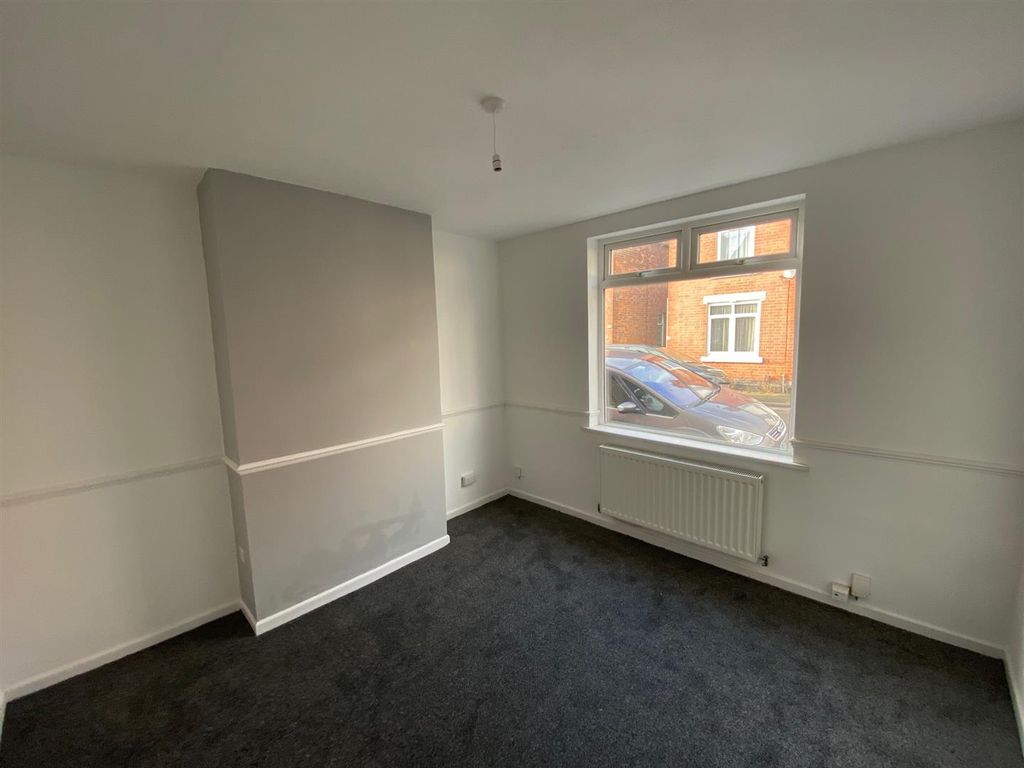 Property photo 3 of 10 Img_2816.Jpg