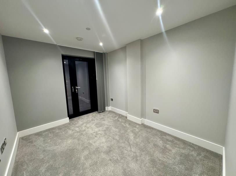 Property photo 2 of 4 Bedroom