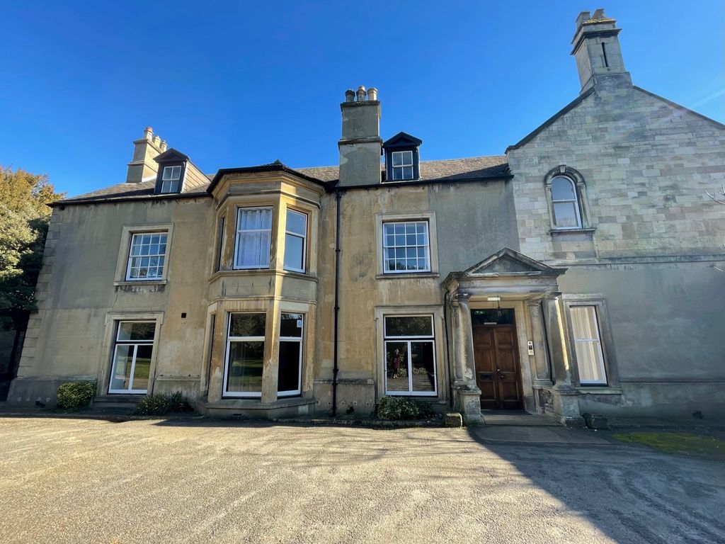 Property photo 1 of 9 Front