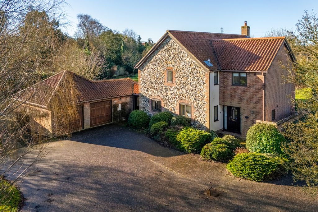 Property photo 1 of 33
