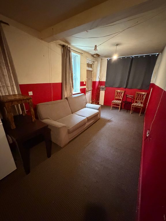 Property photo 3 of 8