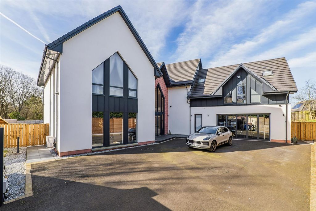 Property photo 1 of 49 Front External