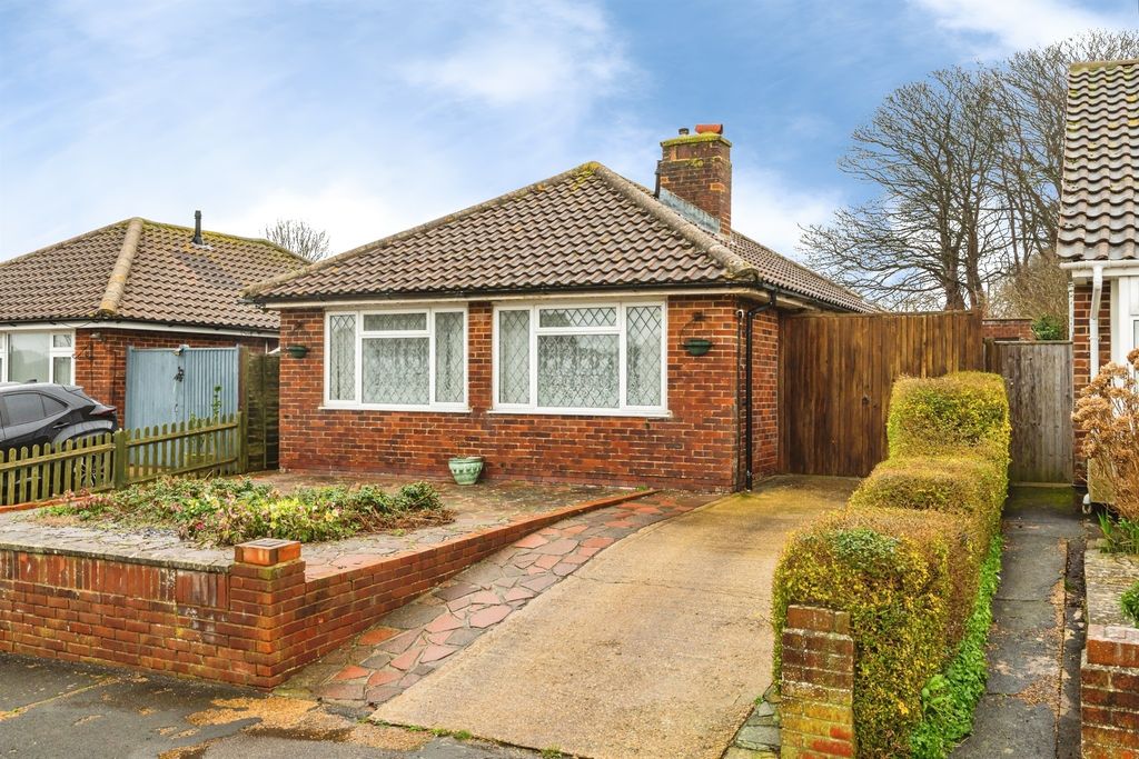 Property photo 2 of 17