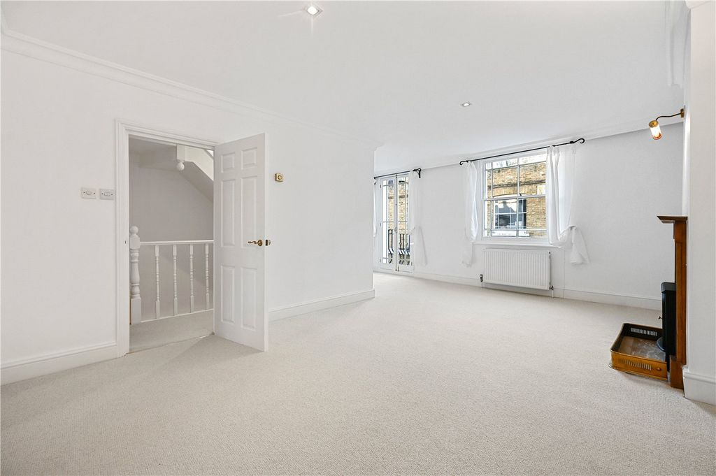 Property photo 3 of 12 Picture No. 21