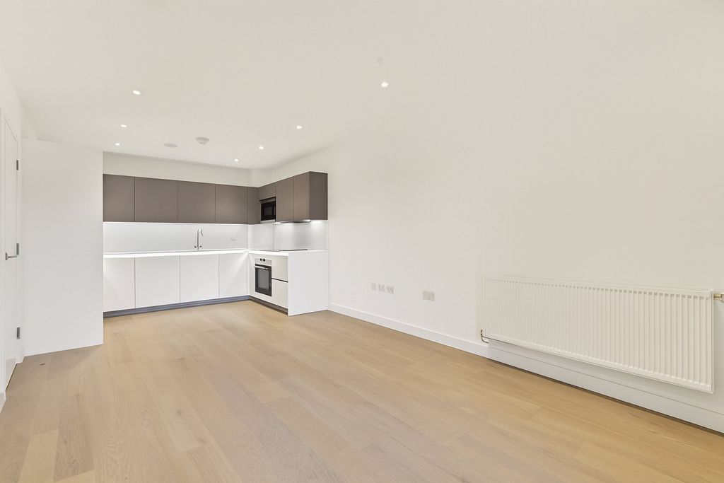 Property photo 2 of 17 Picture No. 39